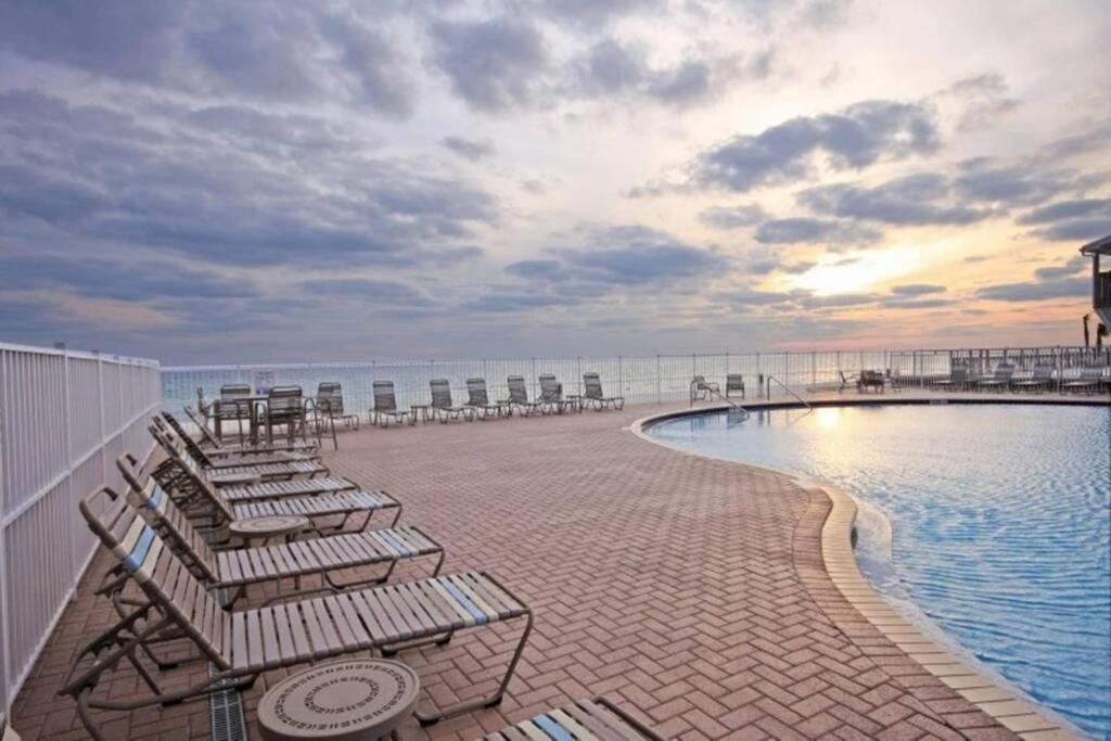 Happy Ours 2200 Sq Ft Corner Beachfront Sleeps 12 Panama City Beach Exterior foto